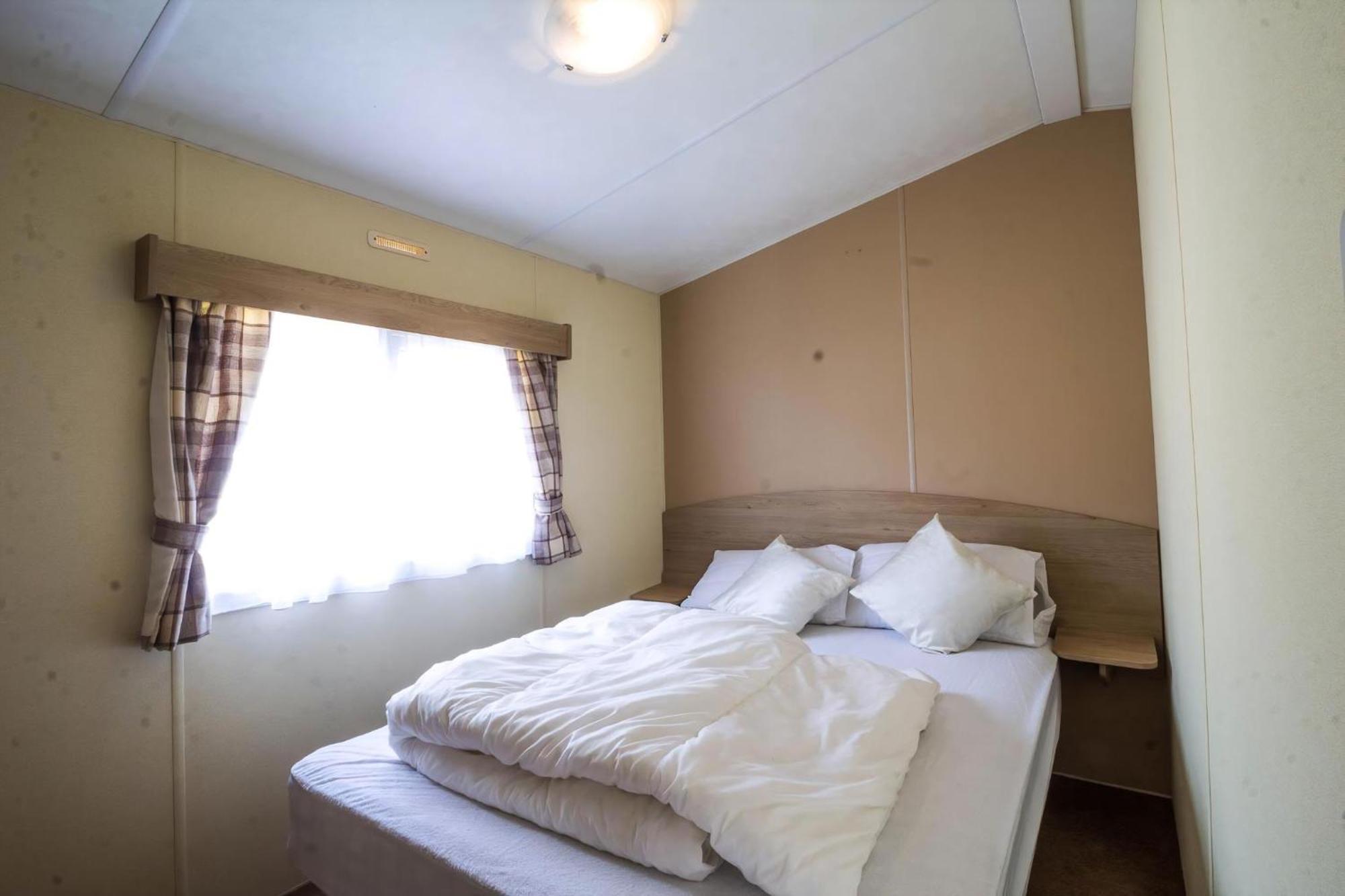 Superb 8 Berth Caravan Near Walton-On-The-Naze In Essex Ref 17175 Ngoại thất bức ảnh